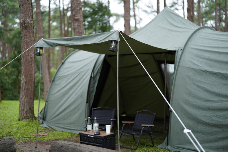 Don’t Get Soaked! Choosing the best waterproof tents for camping in 2025.