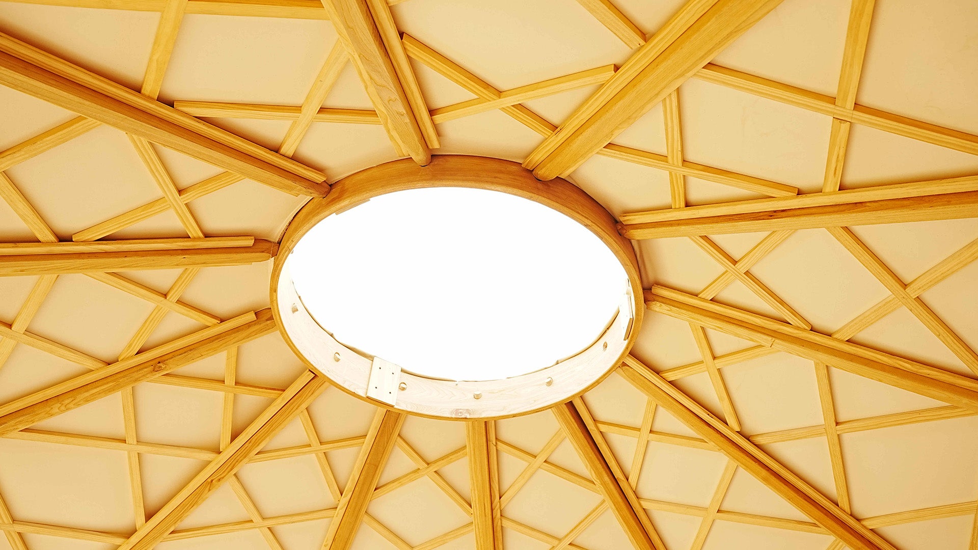 TIMBER LATTICE CEILING